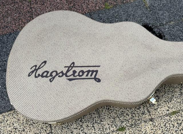Nee geen Gibson, beter. ..Hagstrom Viking.