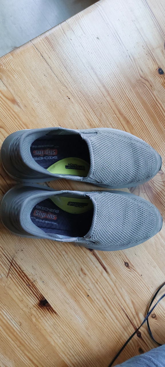 Skechers  heren maat 41
