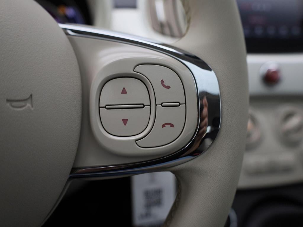 Fiat 500 1.0 hybrid star | panorama dak | dab | lmv | cruise control | airc