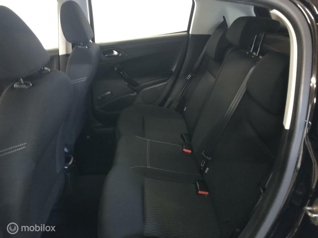 Peugeot 208 1.2 puretech active