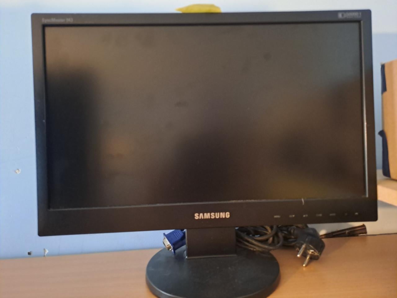 Te koop 2x monitor voor pc
