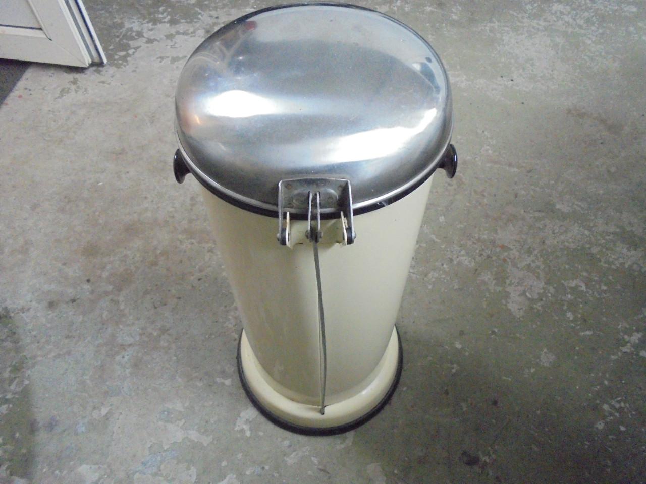 Design pedaal emmer van het Deense merk VIPP