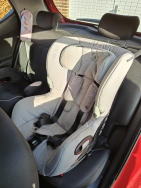 Maxi Cosi Axiss autostoel