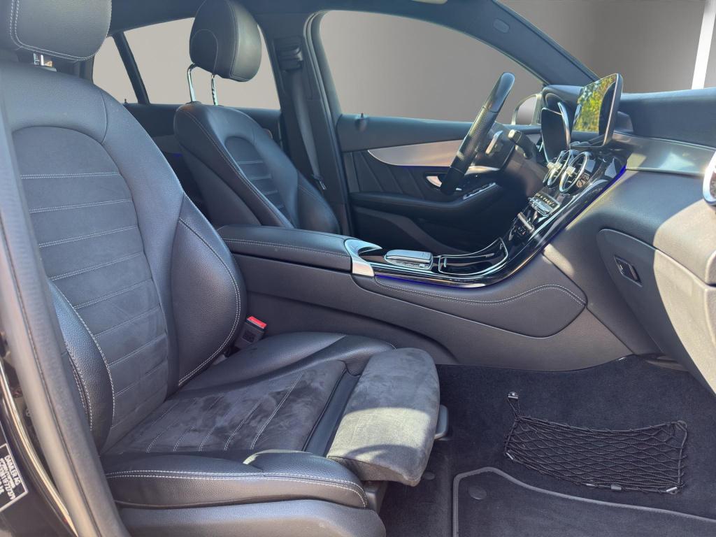 Mercedes-Benz Glc coupé 200 4matic amg | 20"| treeplanken | schuif/kantelda