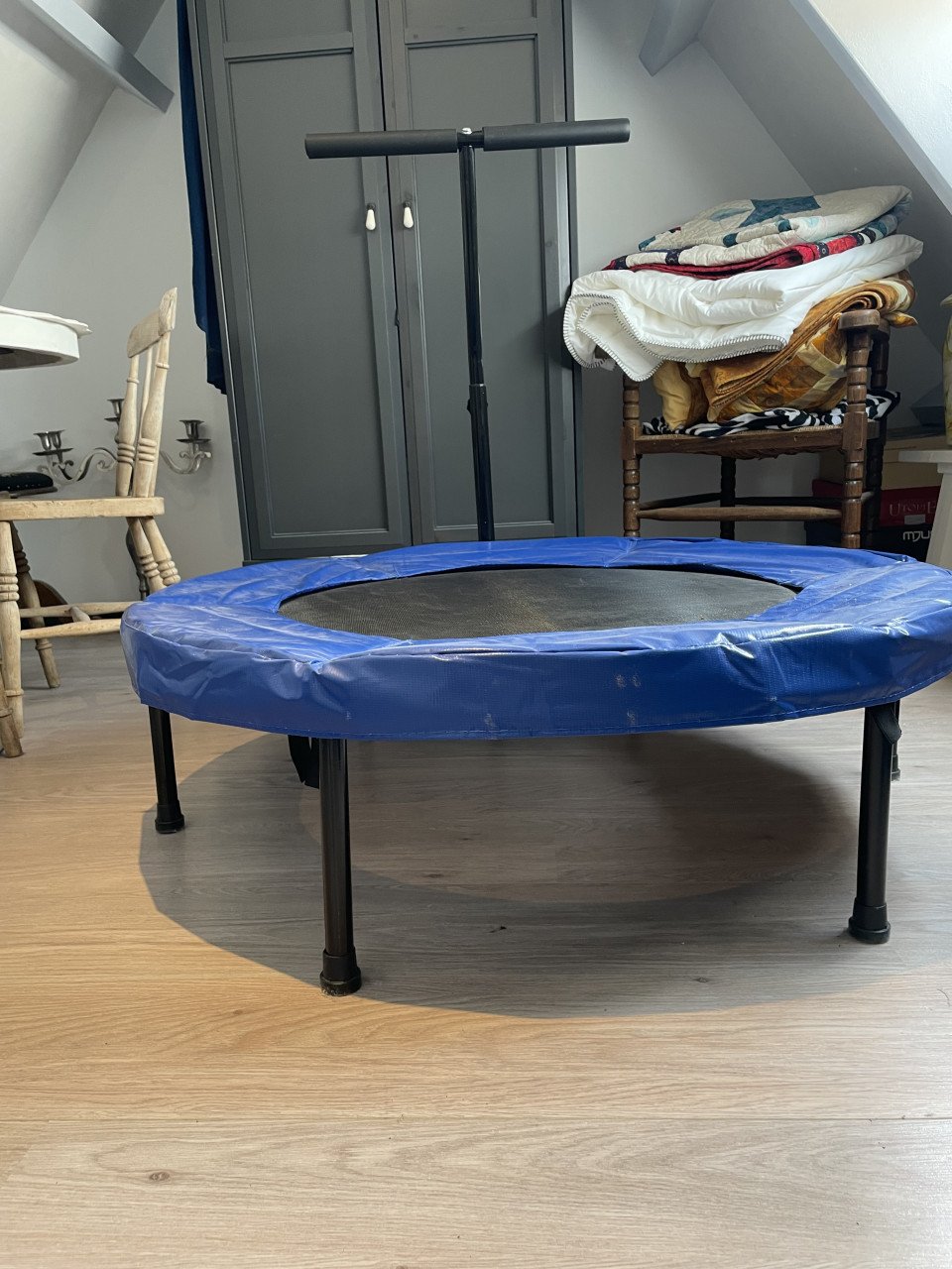 Trampoline voor tai-shi oefeningen.