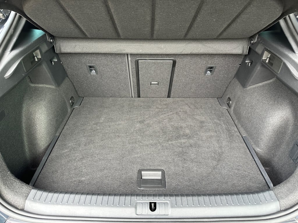 Cupra Formentor 1.5 tsi 150pk dsg | adapt. cruise | carplay | camera | dode