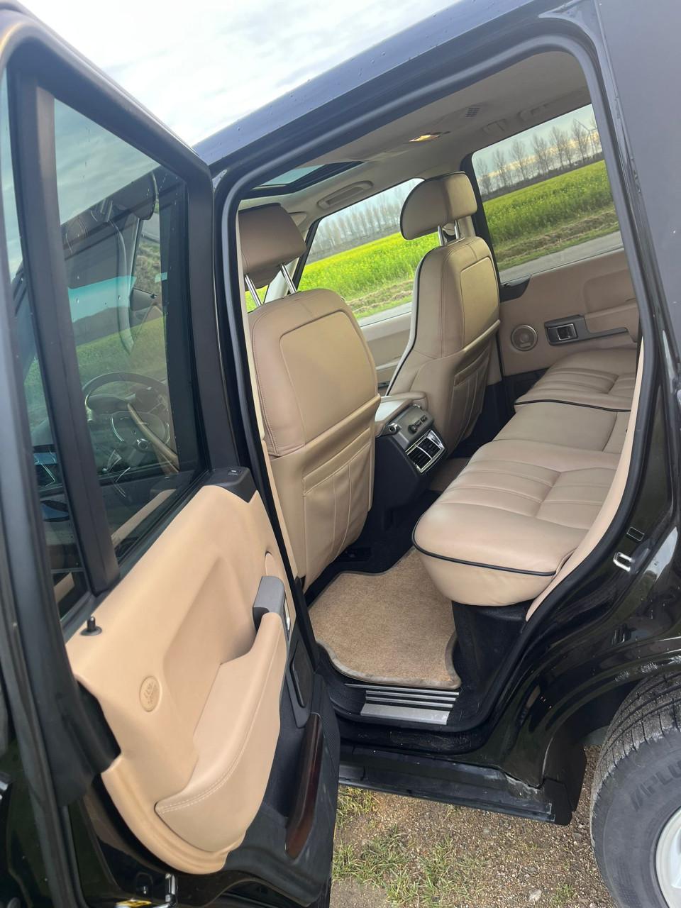 Land Rover 2004 Zwart, roestvrij!