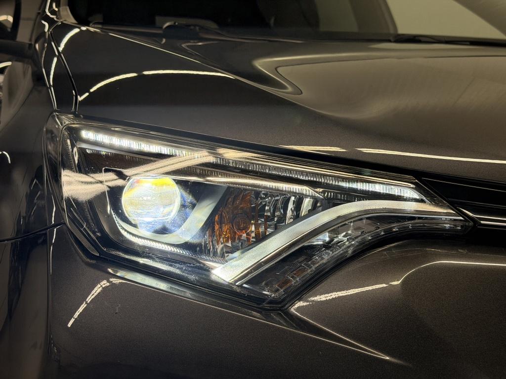 Toyota Rav4 2.5 hybrid awd style
