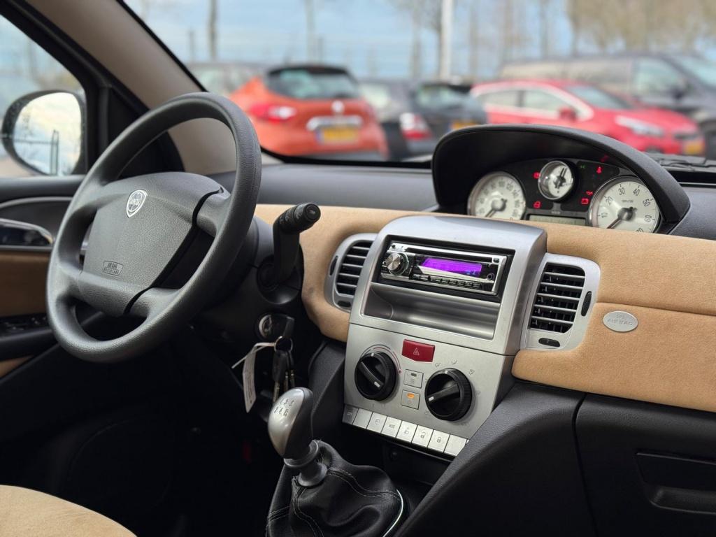 Lancia Y(psilon) 1.4 oro
