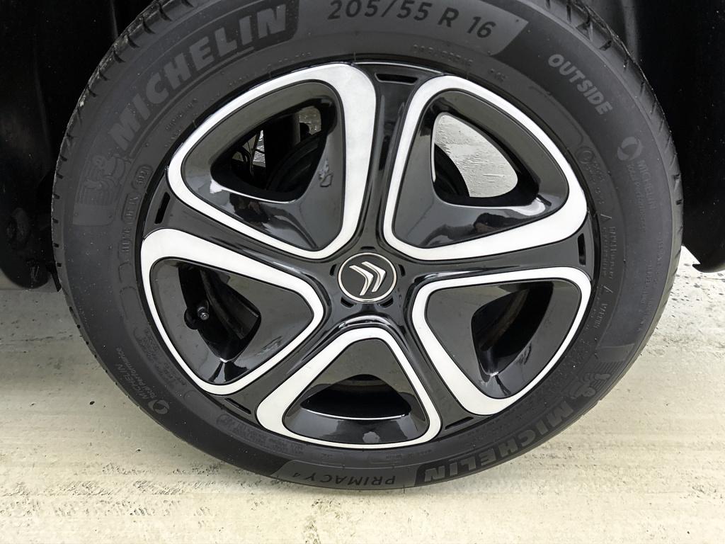 Citroen C4 Cactus 110 pk business | rijklaar | trekhaak | navigatie | carpl