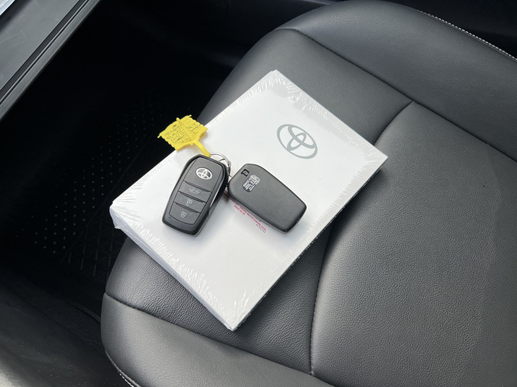 Toyota Rav4 2.5 hybrid awd executive vol leder | jbl audio | electrische st