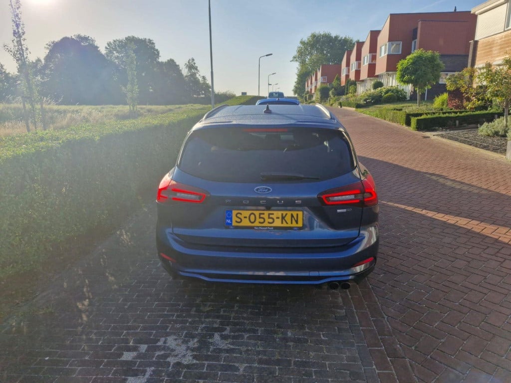 Ford Focus wagon 1.0 ecoboost hybrid st line style 17'' lmv | keyless entry