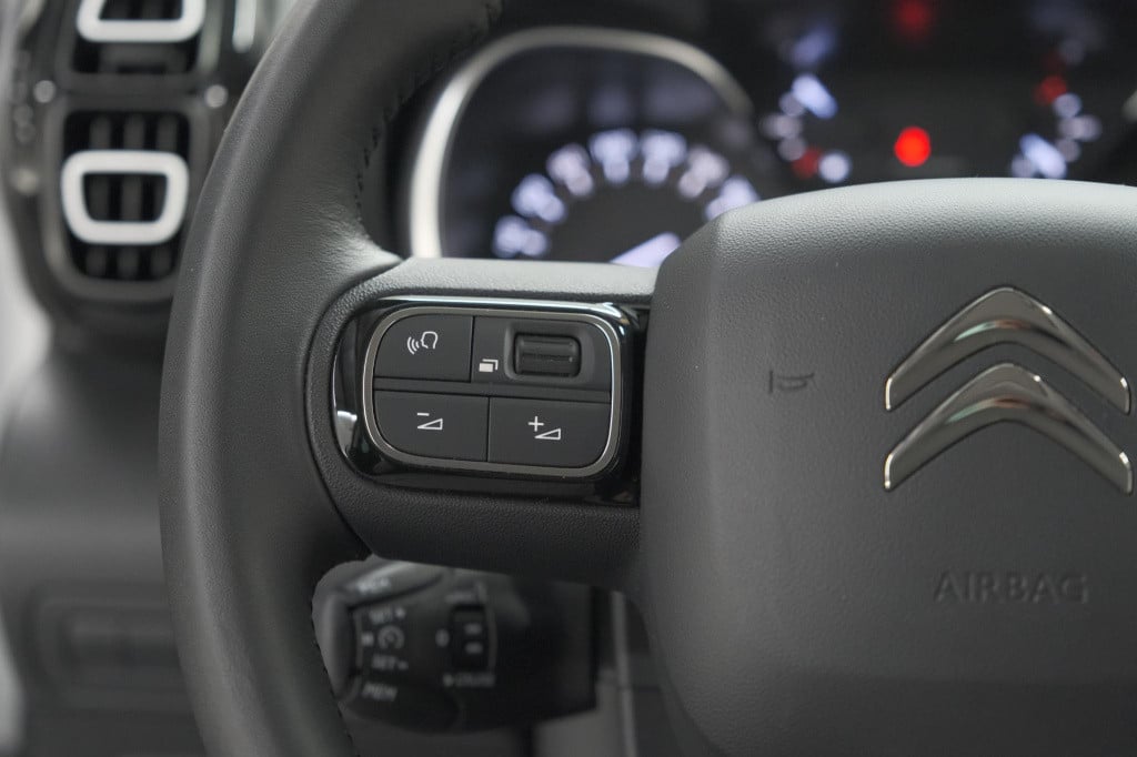 Citroen C3 Aircross puretech 130 eat6 max | parkeersensoren | stoelverwarmi