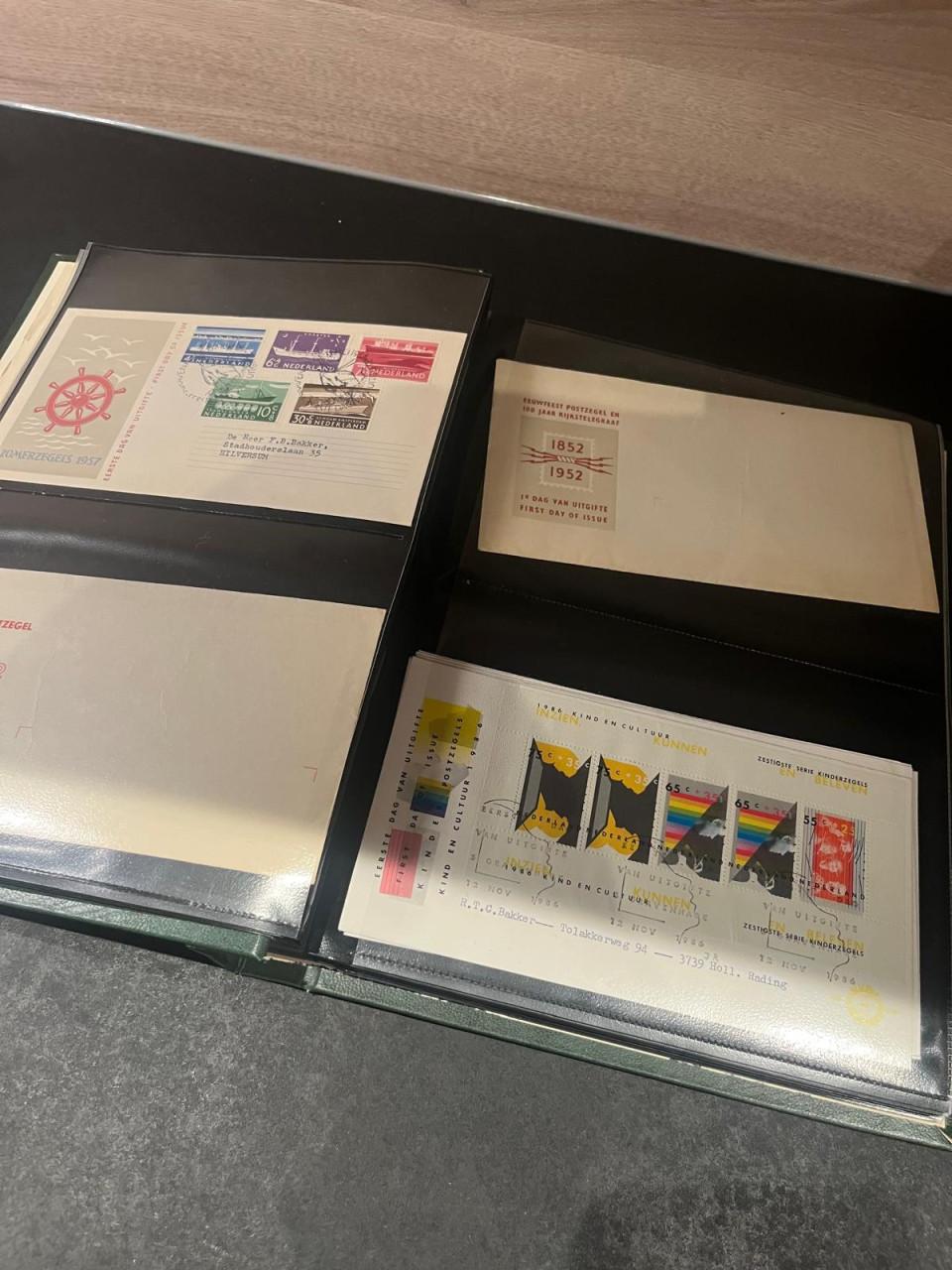 Album met FDC's Nederland waaronder oude enveloppen