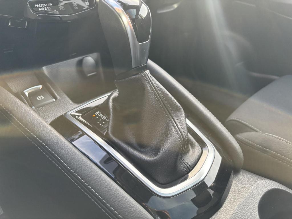 Nissan Qashqai 1.2 n-connecta