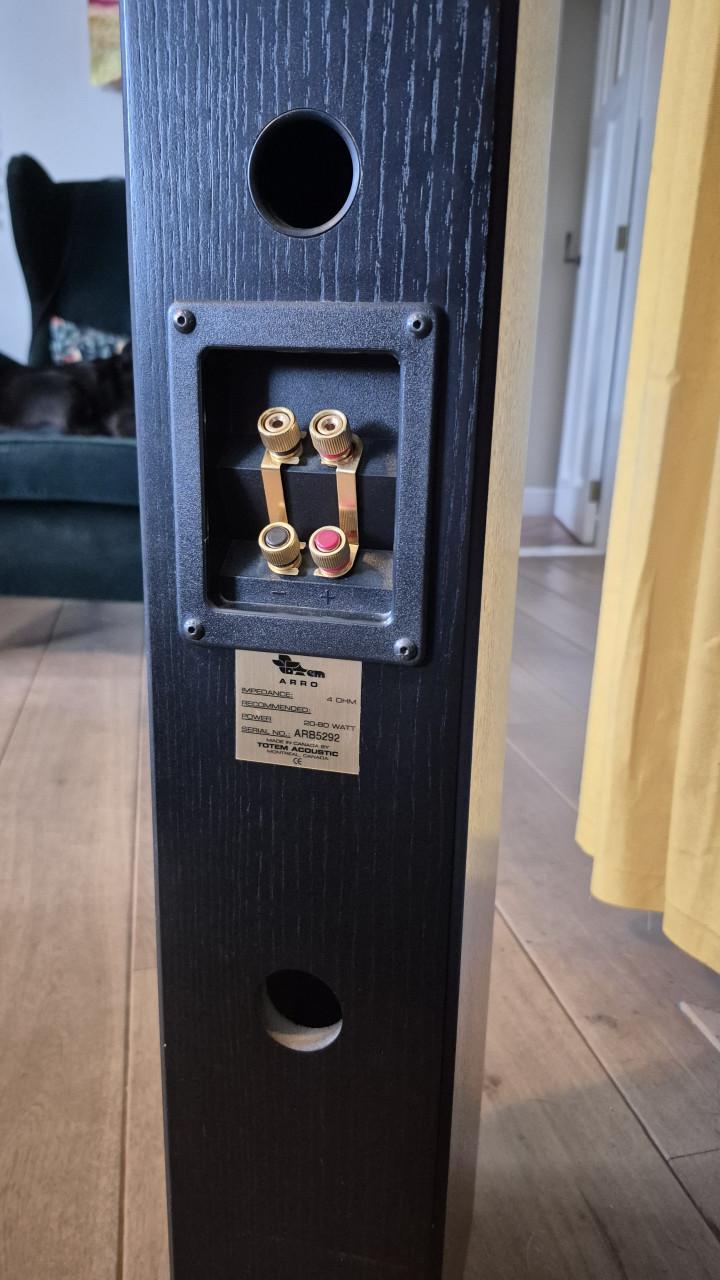Totem Arro, high-end!! Nieuwstaat!!