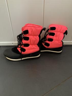 Snowboots mt 37. Rubber Duck