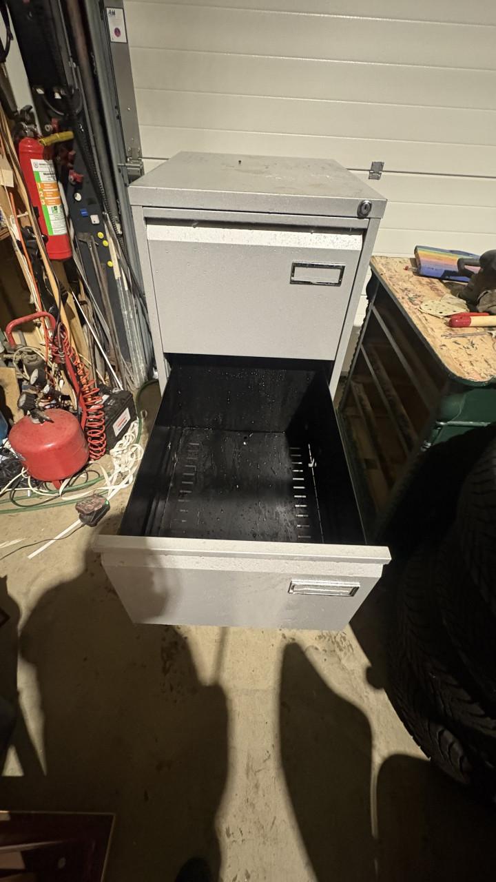 Ladekast gereedschapkist garagekast metalen kast dossierkast hangmappenkast