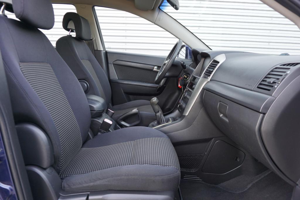 Chevrolet Captiva 2.4i style 2wd 7p airco / elektr. ramen / cruise / parkee