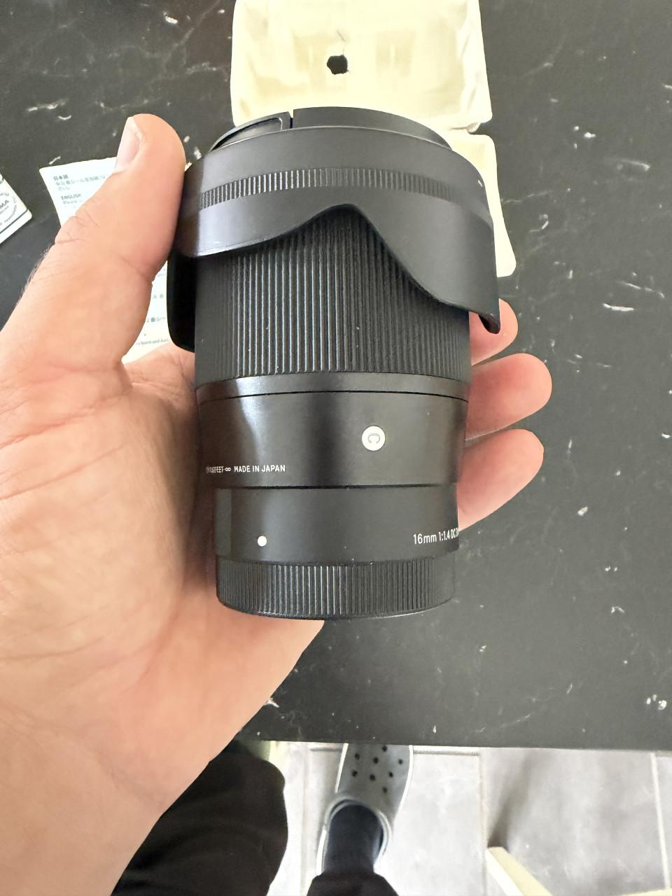 Sigma 16mm f/1.4 DC DN (Sony E-mount)