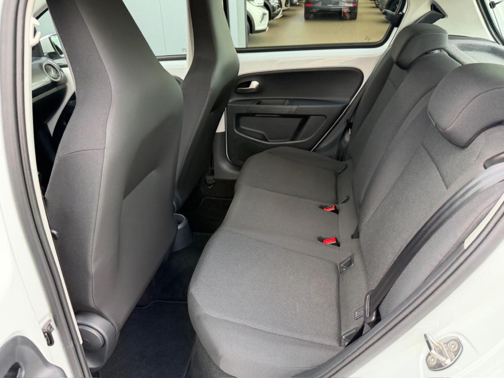Volkswagen UP! 1.0 5-deurs | camera | cruise | airco | bluetooth | pdc | ri