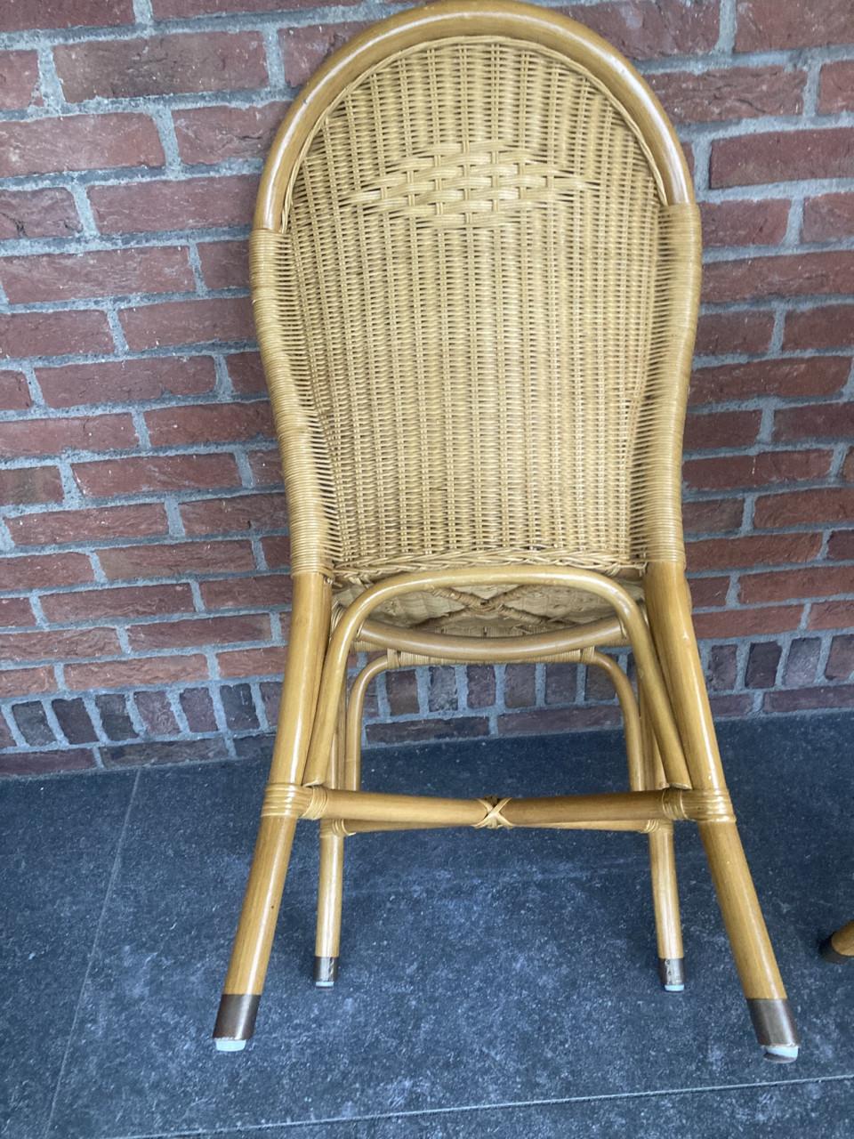 Mooie rotan eetkamerstoel