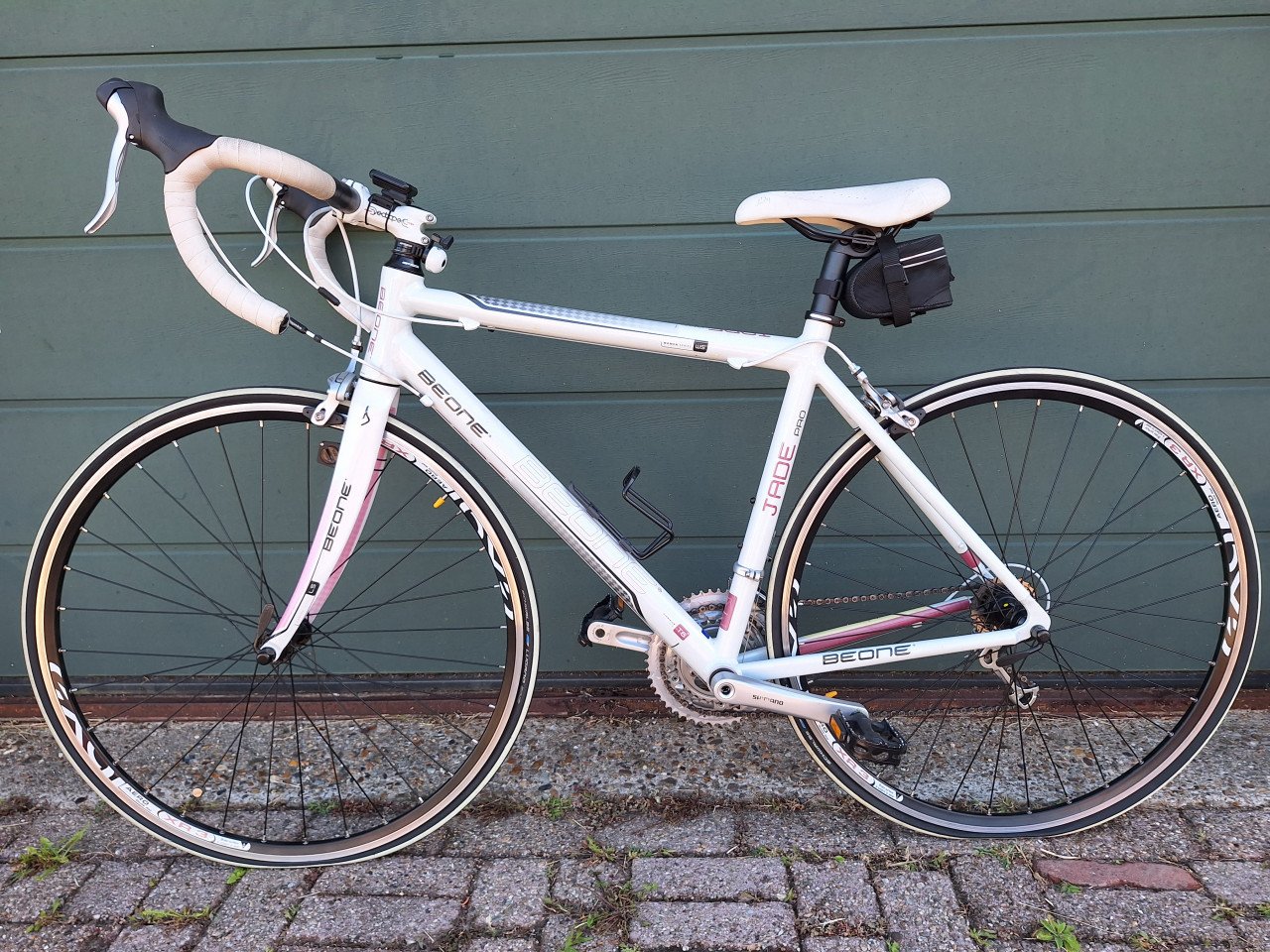 Dames/meisjes racefiets Merk: Beone Jade Pro