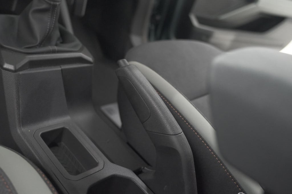 Dacia Duster mild hybrid 130 extreme | camera | apple carplay | parkeersens