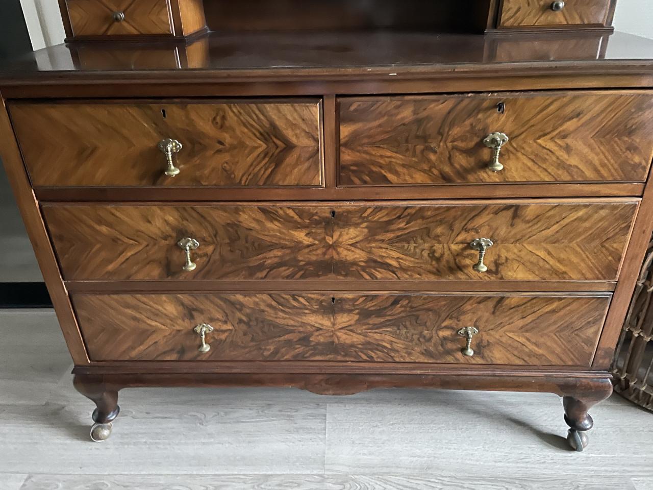 Antieke kaptafel Harrods