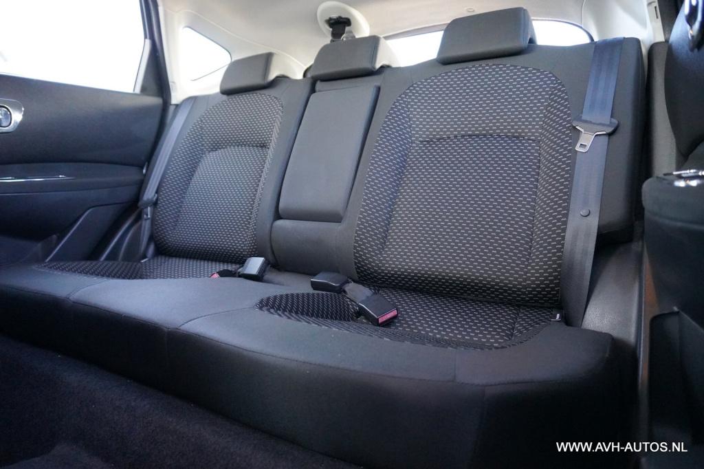 Nissan Qashqai 1.6 connect edition