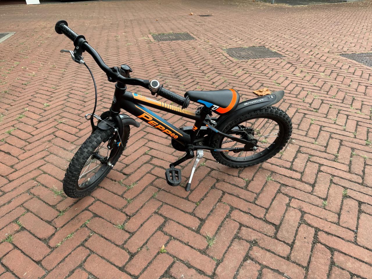 Kindermountainbike 16 inch