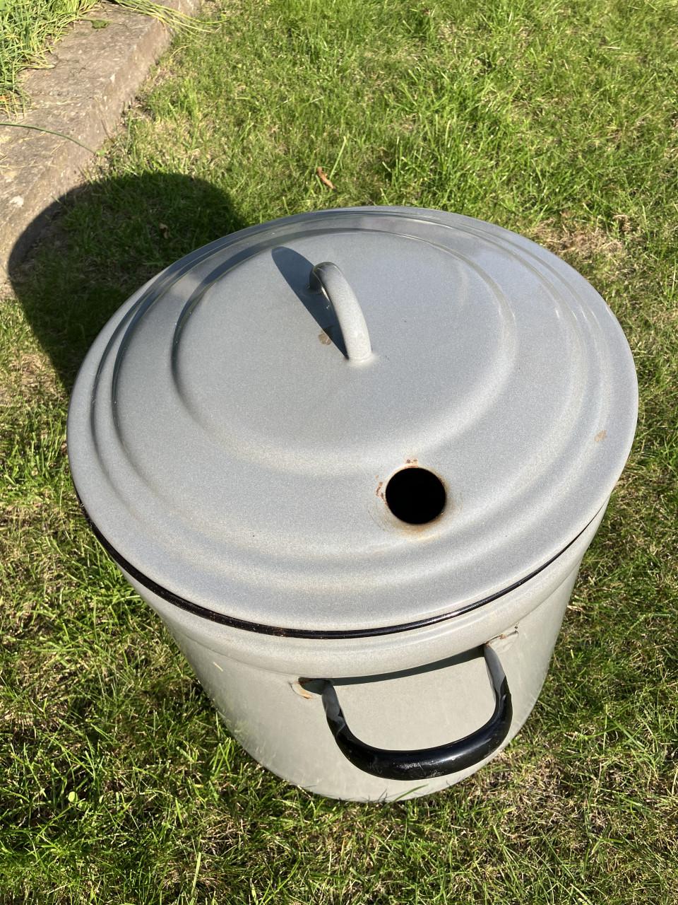 Emaille stomer – middelgrote steriliseerketel 32cm
