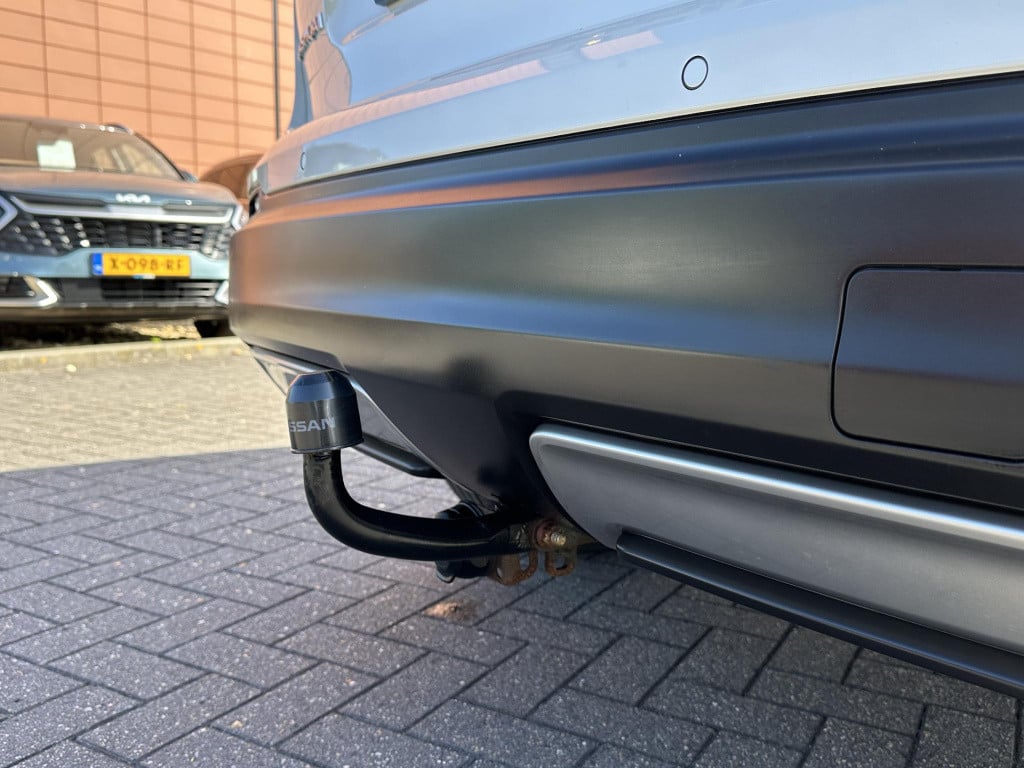 Nissan Qashqai 1.3 dig-t n-connecta trekhaak |design pack | panoramadak | a