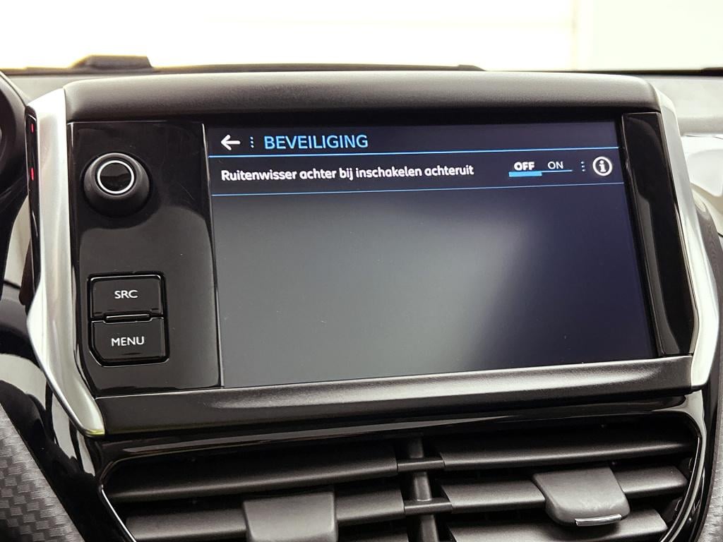 Peugeot 2008 110 pk allure | rijklaar | panoramadak | trekhaak | camera |