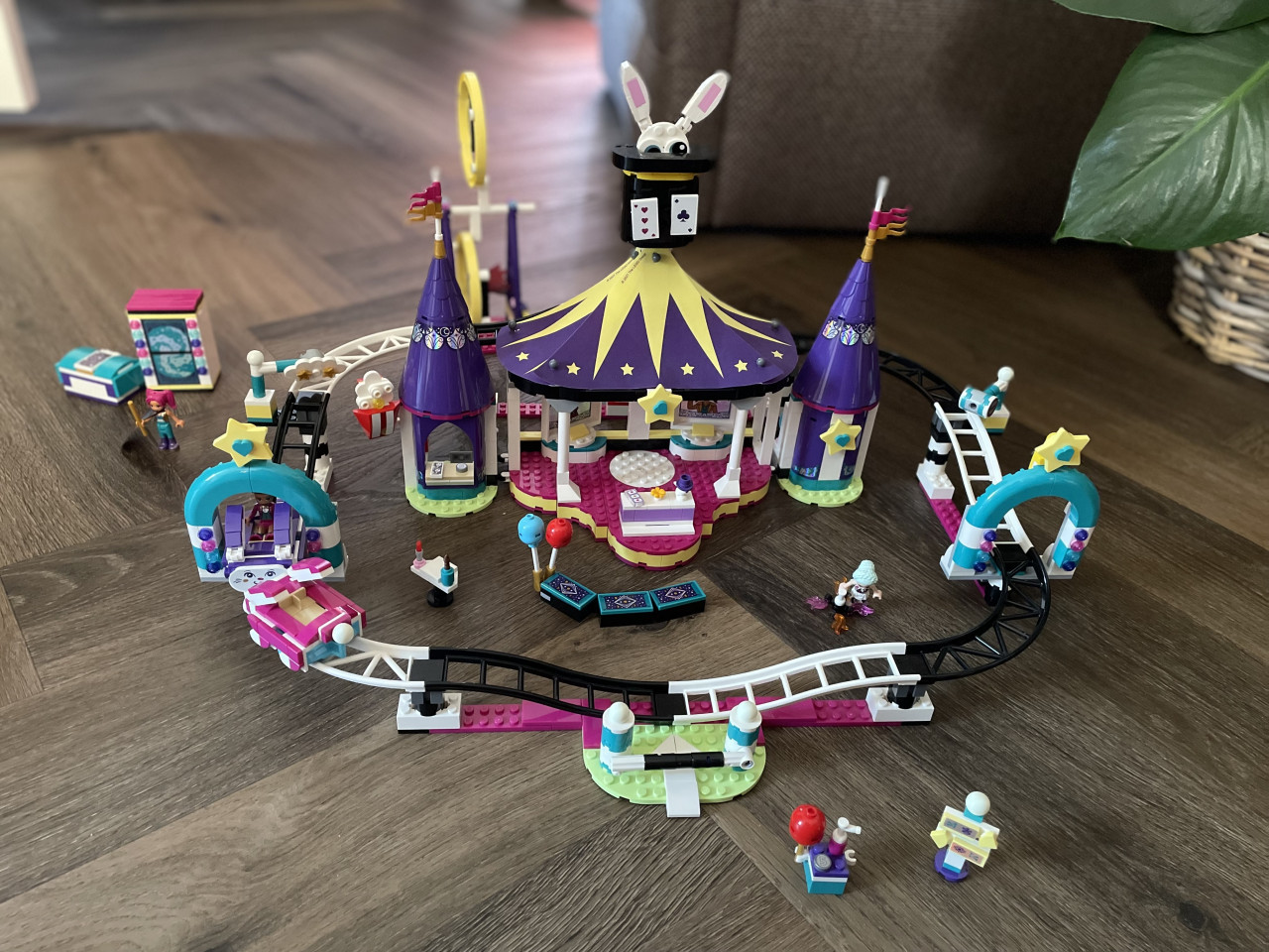 Lego Friends: Magische kermisachtbaan 41685