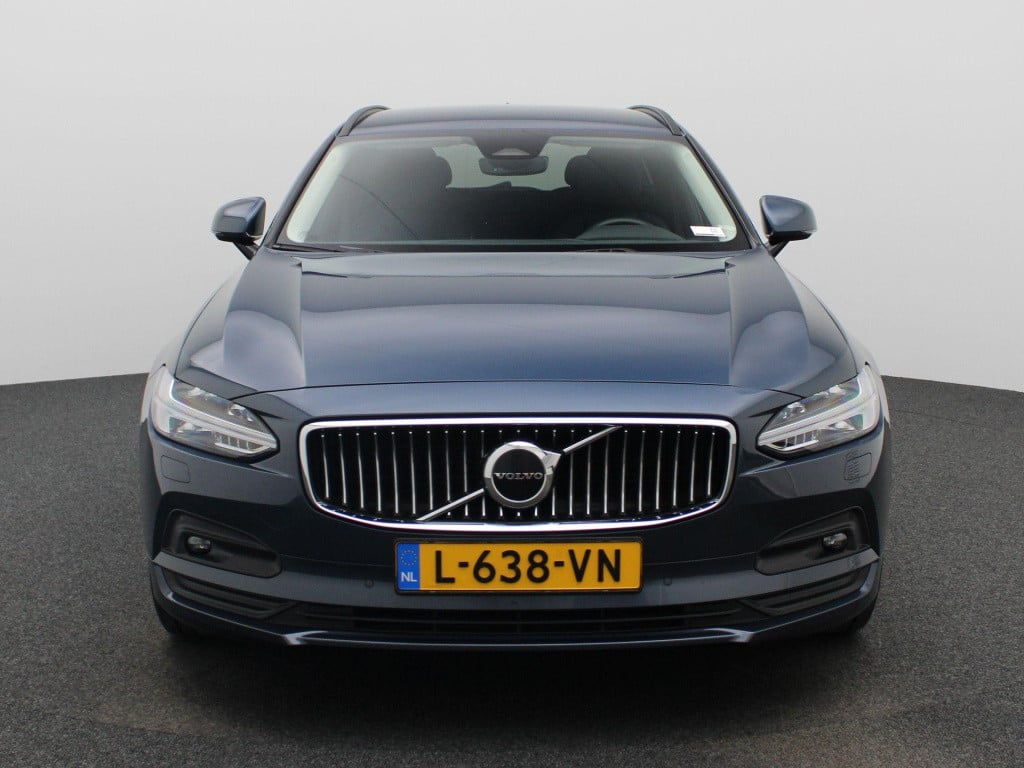 Volvo V90 2.0 b4 momentum business | automaat | navigatie | leder | apple c
