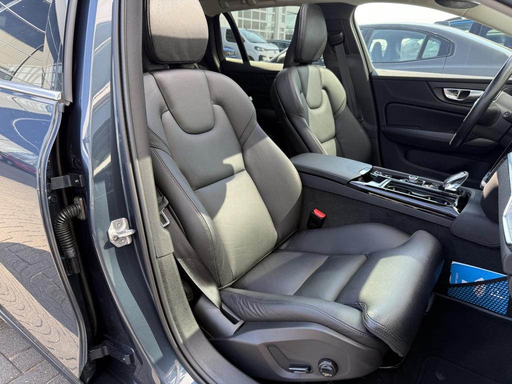 Volvo V60 t6 340pk recharge inscription| full options ! trekhaak