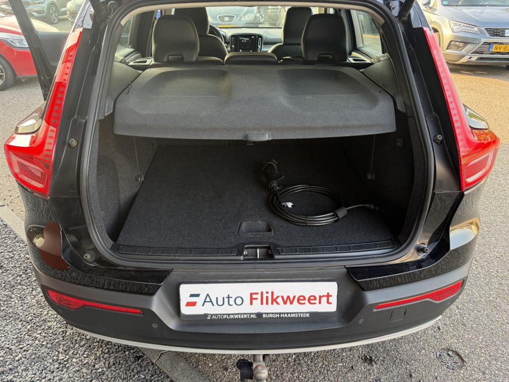 Volvo XC40 1.5 t4 recharge inscription expression