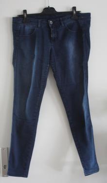 Donkerblauwe spijkerbroek maat 34