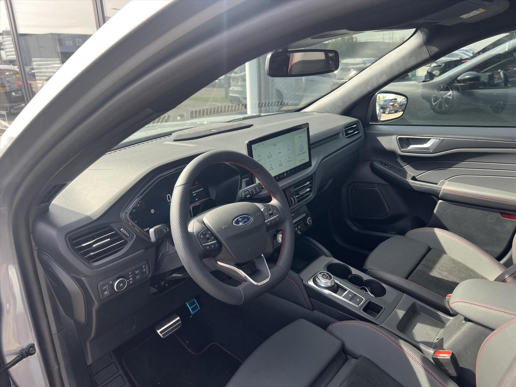 Ford Kuga 2.5 phev 243pk e-cvt st-line x , trekhaak , panodak , winterpack 
