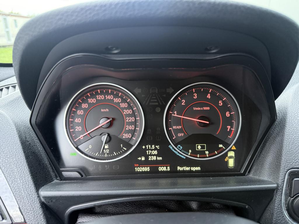 BMW 1 Serie 114i executive business+ 3-drs