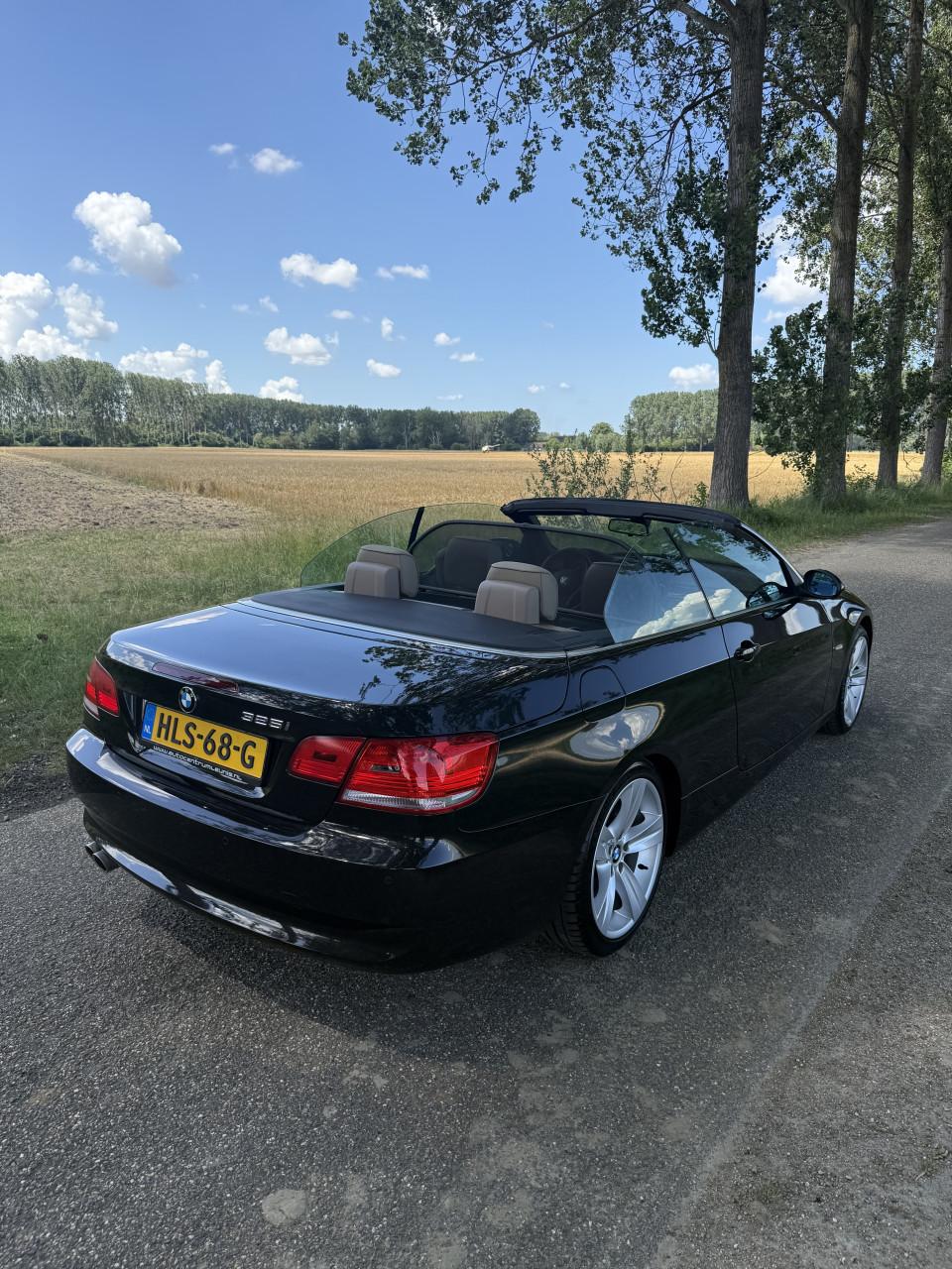 BMW 325i Cabrio (E93) Automaat | 145.000 km | Nieuwe APK | Trekhaak