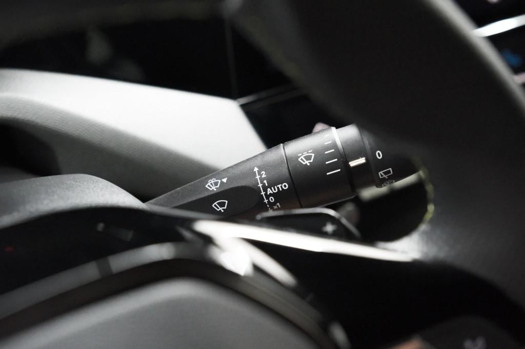 Peugeot 308 sw 1.2 hybrid 145 e-dcs6 gt | adaptieve cruise control | camera