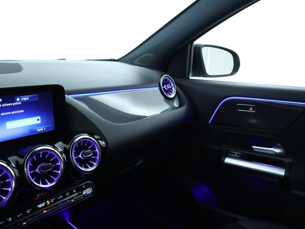 Mercedes-Benz Gla-klasse 250 e amg line | cruise control | sfeerverlichting