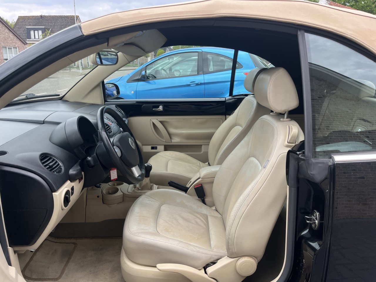 Volkswagen new beetle cabriolet 1.8-20v Turbo 135dkm