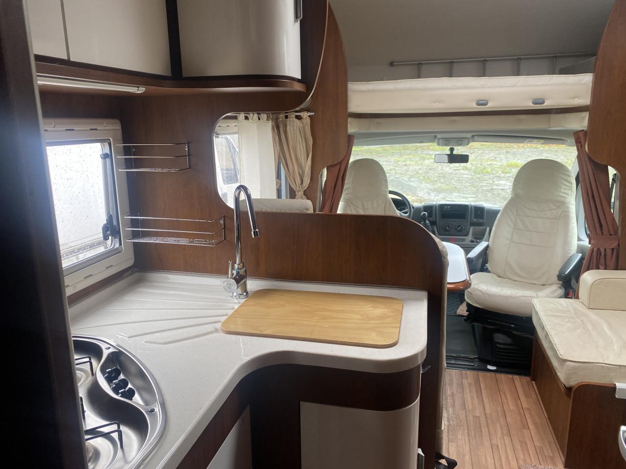 Elnagh Prince 55L  - Luxe gezinscamper vol comfort en vrijheid!