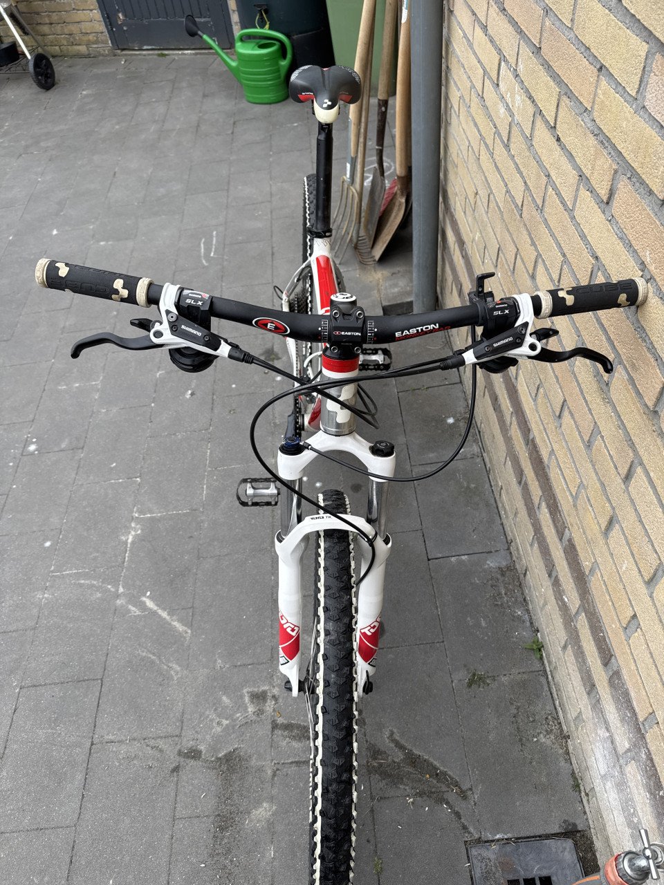 Cube Ltd 18 inch frame