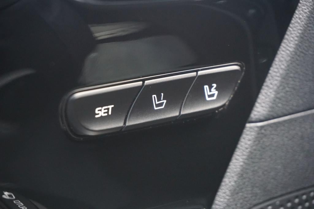 Kia E-niro executiveline 64 kwh climate / navi / cruise / leder / stoelverw