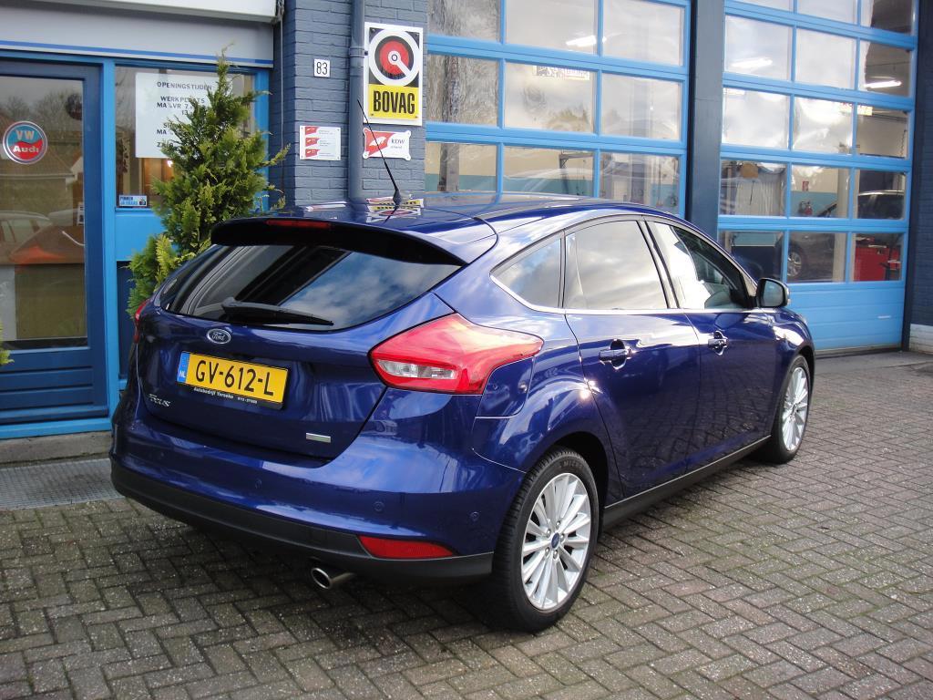 Ford Focus 1.5 titanium edition