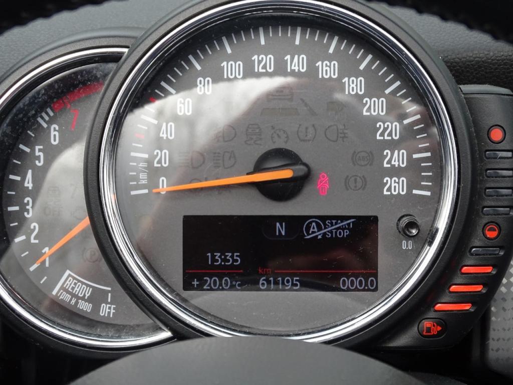 Mini Cooper Cabrio mini 1.5 pepper serious business